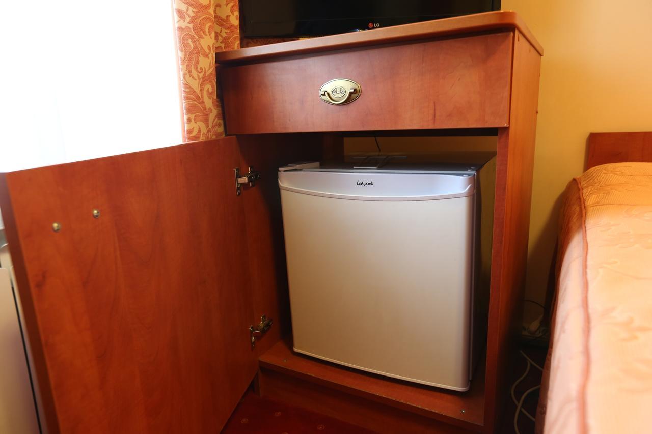 Hotel Korona Ciechanów Habitación foto